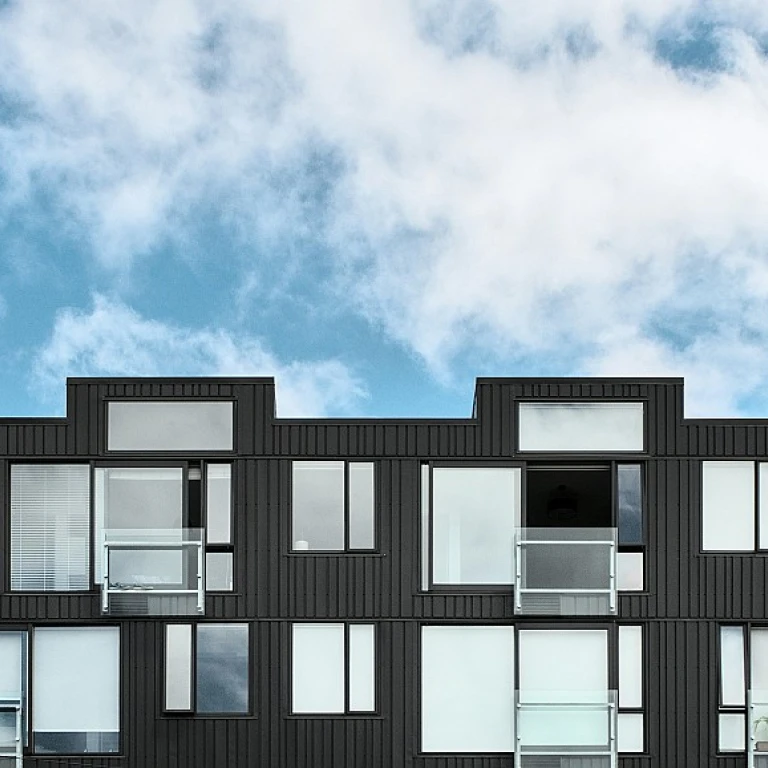 Comment répartir les gains après la vente d'une maison avec apport personnel