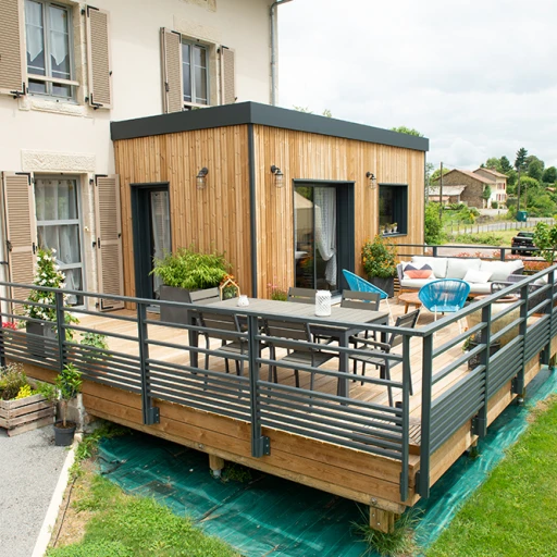 Agrandir sa maison avec Cybel Extension : le choix durable du bois