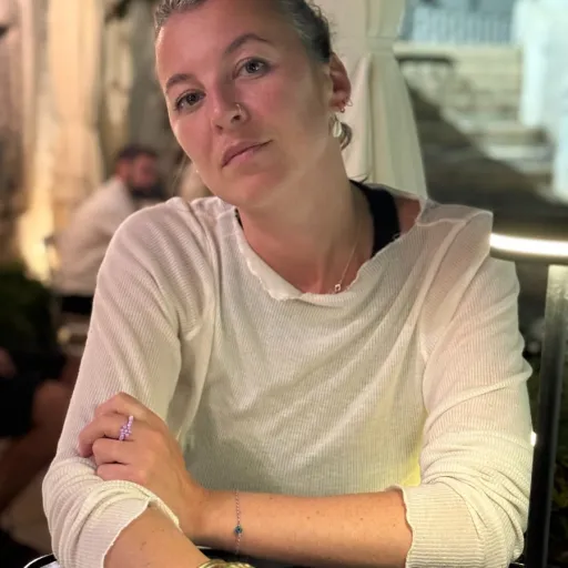 Interview de Claire Moutarlier de hemea : Réussir ses projets d’architecture et de rénovation : bonnes pratiques et conseils d’experte