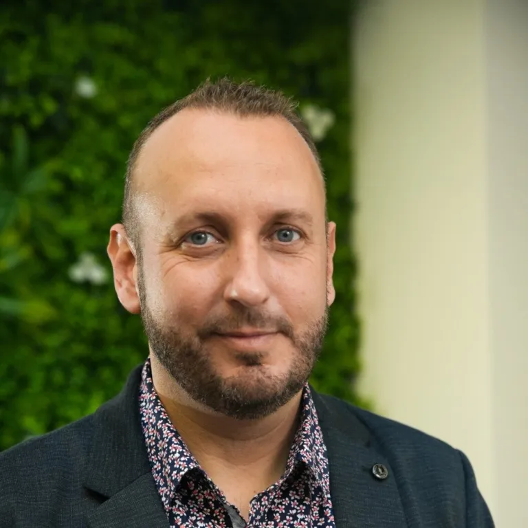 Interview de Jocelyn Tuccio de J'OSE L'IMMO : Réinventer la vente immobilière : accompagner les propriétaires entre autonomie et délégation totale
